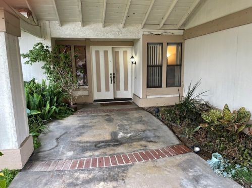 17928 Toiyabe Cir, Santa Ana, CA 92708-5142