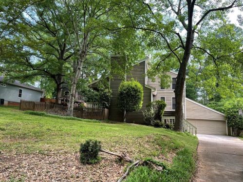 3772 Ivey Ln, Lilburn, GA 30047-2156