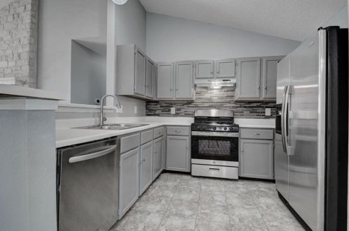 804 Calico Dr, Austin TX  78748-6404 exterior