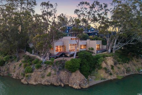 2 De Silva Island Dr, Mill Valley, CA 94941-3004
