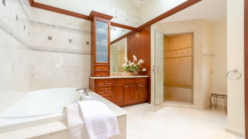 480 81 St, Willowbrook IL  60527-5985 exterior