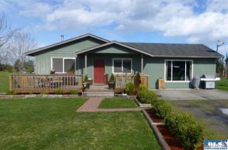 61 Gupster Rd, Diamond Point, WA 98382-7541
