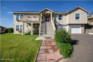 110 Highland Ct, Selah, WA 98942-1241