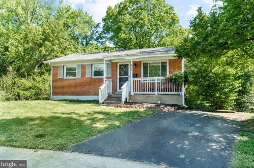 3102 Buena Ct, Woodbridge, VA 22193-1432