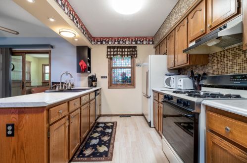 823 G St, Brainerd, MN 56401-2400