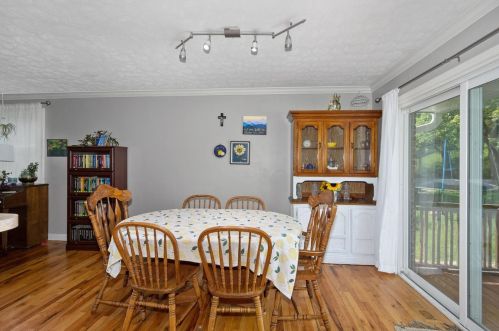 2329 Fairgreen Dr, Cincinnati OH  45238-3230 exterior