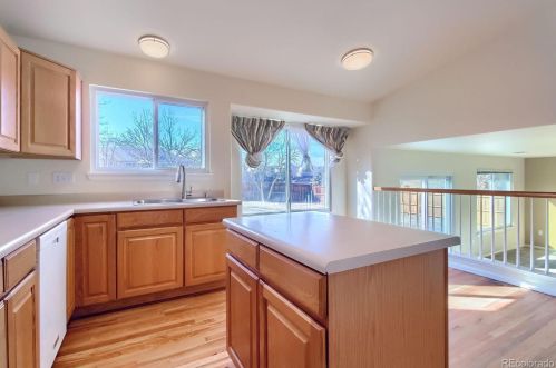 5593 Himalaya Way, Aurora CO 80013-6078 exterior