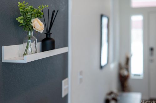 4568 Quemoy St, Aurora CO  80019-6025 exterior