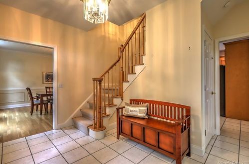 18 Gaylor Dr, Upper Stepney CT  06468-4215 exterior