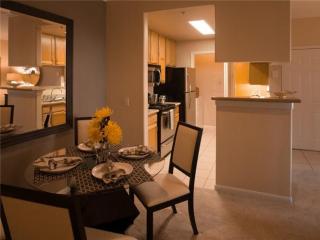 1640 T C Jester Blvd, Houston TX  77008-3240 exterior
