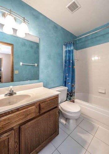 4052 Camberwell Dr, Saint Paul MN  55123-3918 exterior