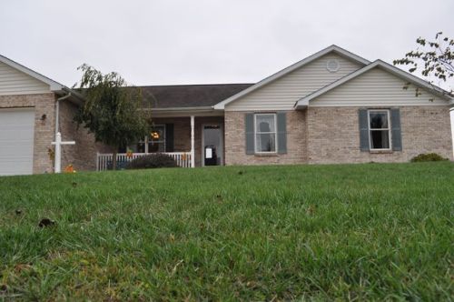 610 Doe Creek Trl, Foster Pond, IL 62298-2766