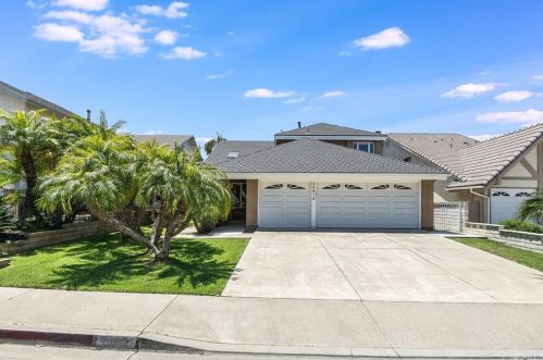 25612 Hazelnut Ln, El Toro, CA 92630-4311