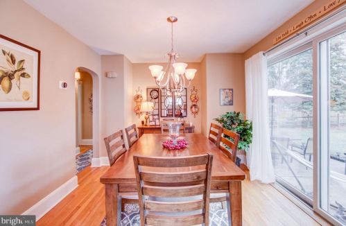 168 Hamilton Ave, Trenton NJ  08619-2427 exterior