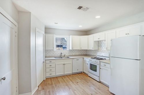 408 Hunt St, Bellvue TX  77418-1329 exterior