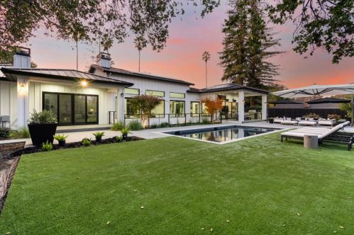 1575 Grant Rd, Los Altos CA  94024-6149 exterior