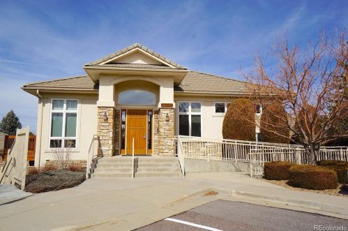 13857 Chenango Dr, Aurora CO 80015-3904 exterior