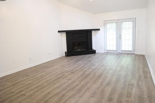5143 Farm Place Dr, Holly Springs GA  30188-4034 exterior