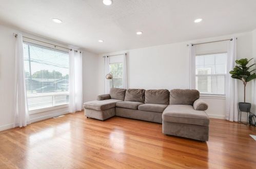 2939 Concord Blvd, Concord CA  94519-2610 exterior