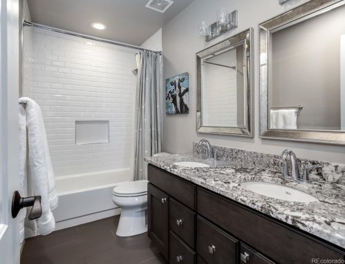 7984 Willow Ct, Englewood CO 80112-2742 exterior