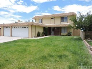 39021 Deer Run Rd, Palmdale, CA 93551-3940