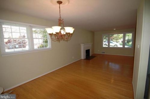 5310 Oldcastle Ln, Springfield VA  22151-1930 exterior