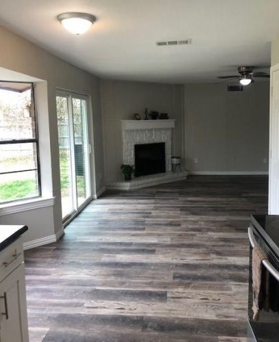 1729 Whiteoak Dr, Garland TX 75040-5379 exterior