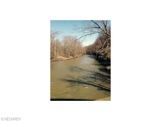 151 Mill St, Conneaut, OH 44030-2632