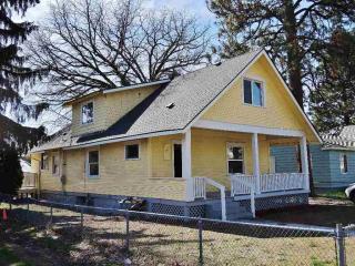 711 Alice Ave, Spokane, WA 99205-4921