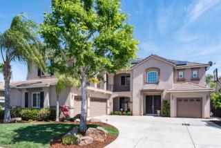 1667 Jasmine Ave, Clovis CA  93619-4279 exterior