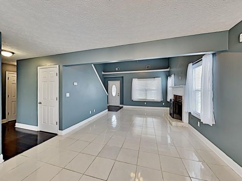 1705 Queen Victoria Ct, Locust Grove GA  30248-3656 exterior