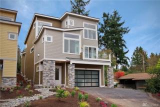 5437 Lake Washington Blvd, Seattle, WA 98118-2529