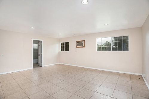 3139 Tyler Ave, Anaheim CA  92801-6039 exterior