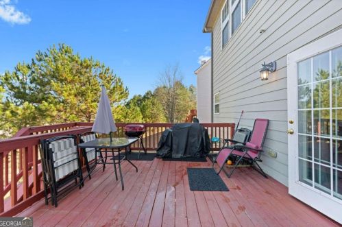 5625 Baffin Rd, Atlanta GA  30349-7050 exterior