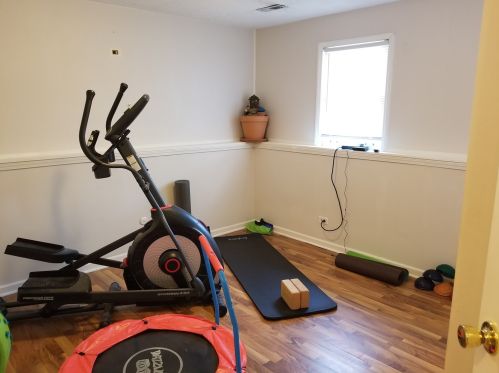 1215 Evergreen Dr, Carol Stream IL  60188-3307 exterior