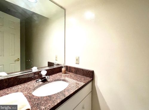 6 Chippewa Ct, Silver Spring MD 20906-6316 exterior