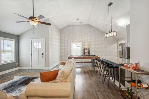 1384 Lanvale Dr, Atlanta GA  30310-3727 exterior