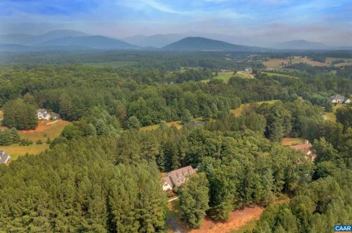 6325 Indian Ridge Dr, Earlysville, VA 22936-1643