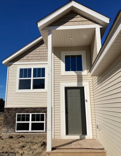 8828 Farmstead Ave, Monticello, MN 55362-8836