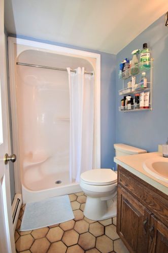10 Stoneybrook Ln, Kingston, NH 03848-3241