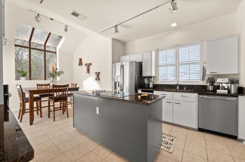 146 Acapulco Dr, Austin TX  78734-3454 exterior
