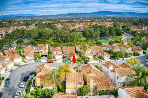 36 Del Perlatto, Irvine CA  92614-5360 exterior