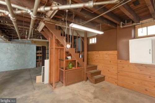 335 Ruby St, Lancaster PA  17603-5165 exterior