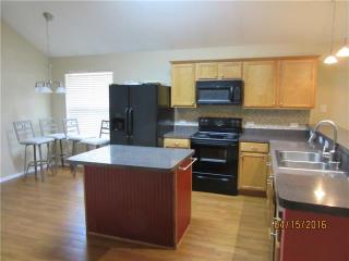 617 Chalk Knoll Rd, Fort Worth TX  76108-4823 exterior