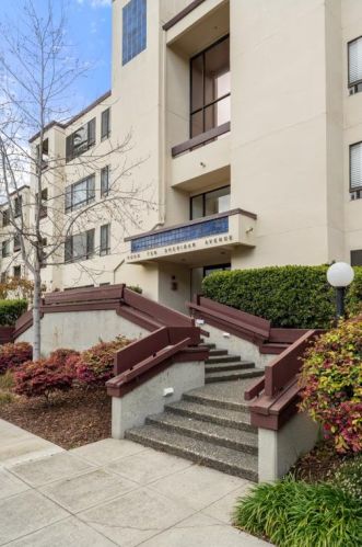 410 Sheridan Ave, Palo Alto, CA 94306-2033