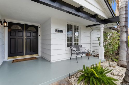 6480 Tamarind St, Calabasas, CA 91377-1304