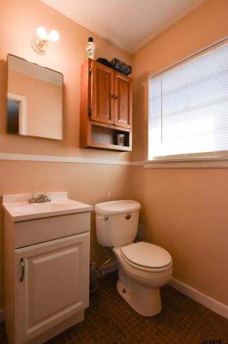 4303 Memorial Dr, Marshall TX 75672-5809 exterior