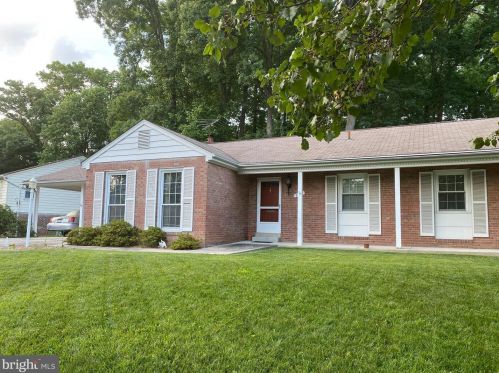 6133 Sherborn Ln, Springfield, VA 22152-1632
