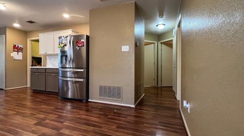 5904 Parkview Hl Ln, Fort Worth TX  76179-3799 exterior