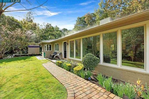 5 Dale Ct, Orinda, CA 94563-4106